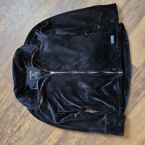 Calvin Klein Performance Jackets & Blazers - EUC CALVIN KLEIN PERFORMANCE LARGE